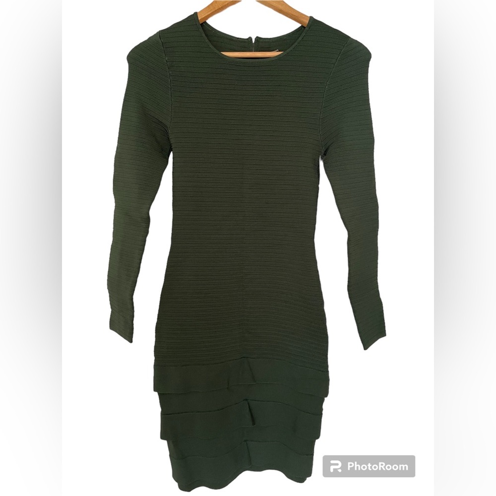 NWT Rolo & Ale Forest Green Talia Long Sleeve Knitted Dress